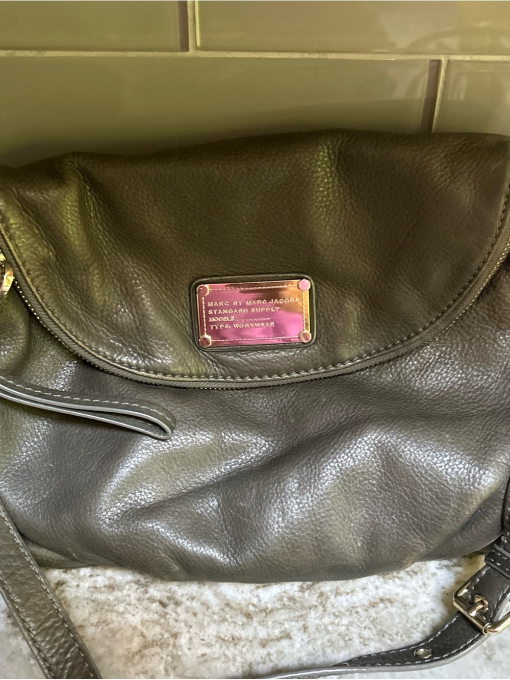 MARC JACOBS 'Classic Natasha' Crossbody Handbag Olive Green pebble leather boho